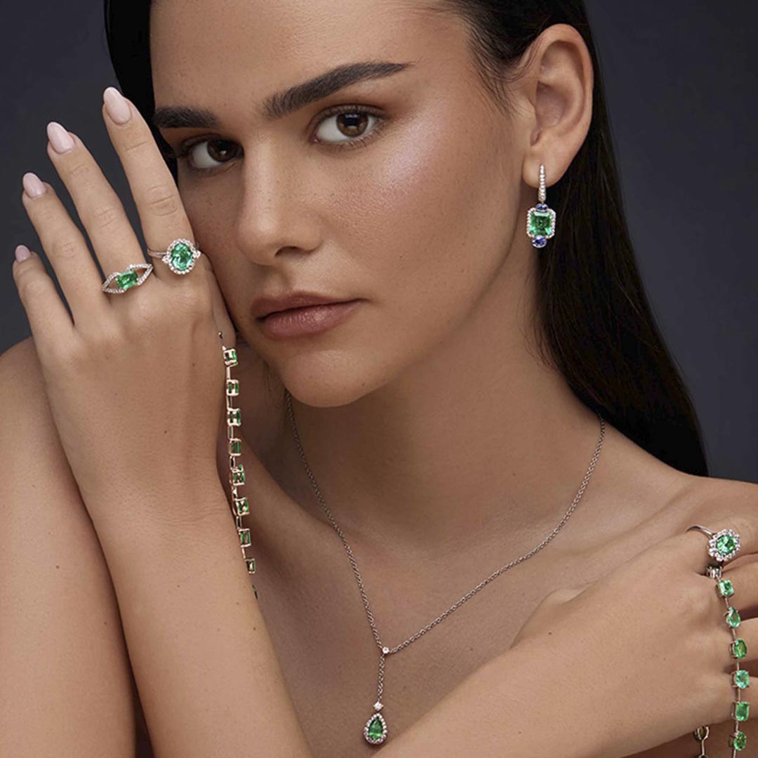 green-photo-studio-2966back110small-scaled-2